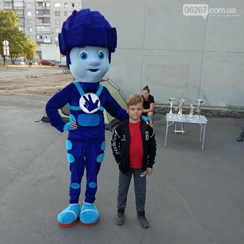 Як у Дружківці пройшов День відкритих дверей ЦДЮТ (18 ФОТО), фото-13 Як у Дружківці пройшов День відкритих дверей ЦДЮТ (18 ФОТО), фото-13