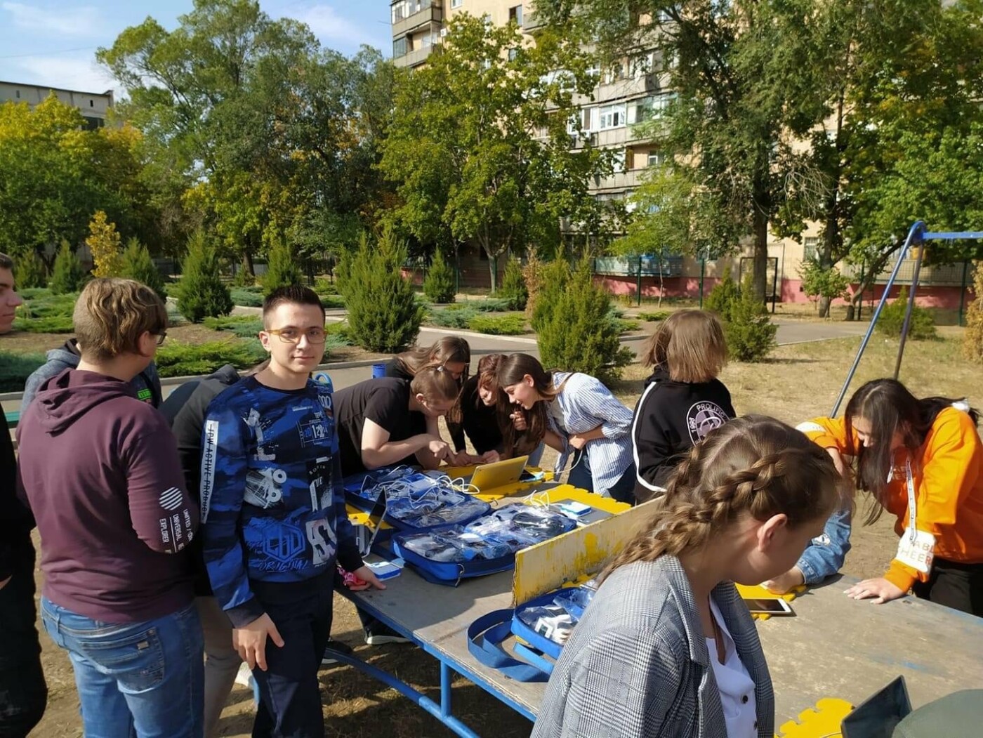 Дружківка: У школі №17 учні залюбки навчаються просто неба..., фото-10 Дружківка: У школі №17 учні залюбки навчаються просто неба (13 ФОТО), фото-10
