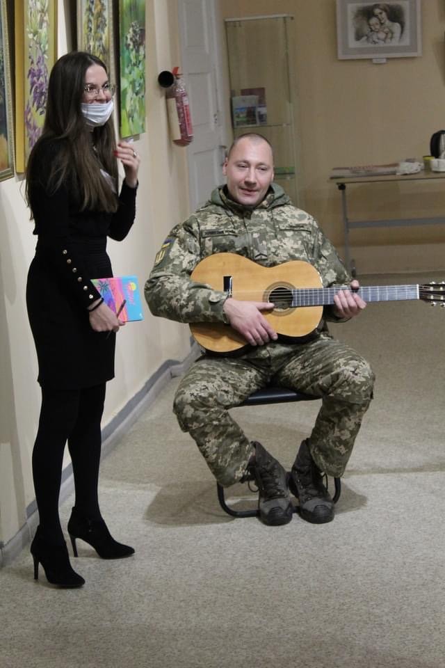 У Дружківці військовослужбовці позували для художників Доне..., фото-4 У Дружківці військовослужбовці позували для художників Донеччини (ФОТО), фото-4