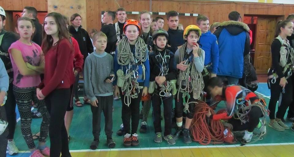 Юные туристы из Дружковки выполнили нормативы первого разряда Юные туристы из Дружковки выполнили нормативы первого разряда, Виктор Проскурников
