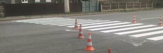 Дружківка: На центральних вулицях міста почали наносити дорожню роз... Дружківка: На центральних вулицях міста почали наносити дорожню розмітку, Виктор Проскурников